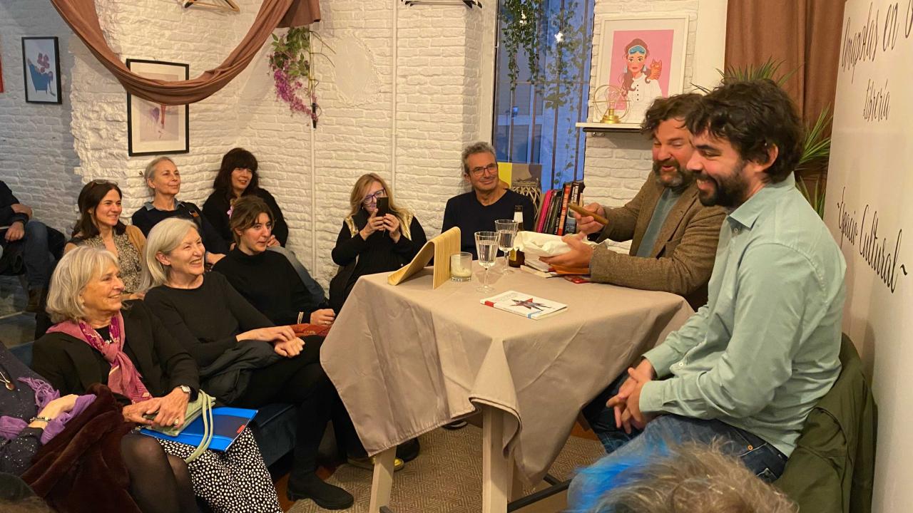 Carlos Lechuga durante la presentación de su libro en Madrid.