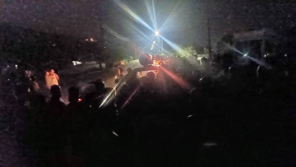 Manifestantes en Baracoa el 16 de mayo.