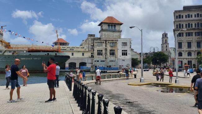 Una imagen de La Habana con la llegada de buques militares rusos.