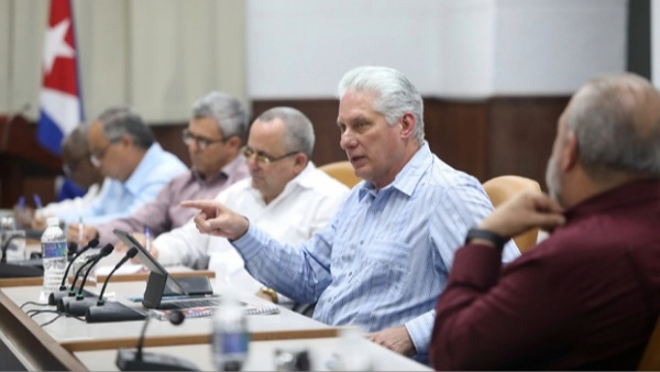 Miguel Díaz-Canel en el balance anual del INDER