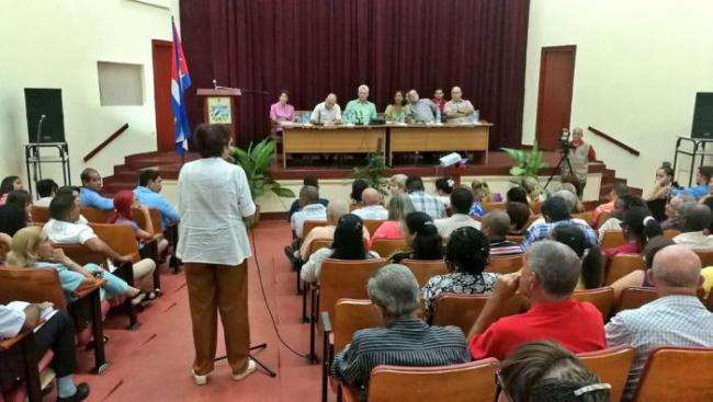 Miguel Díaz-Canel en un encuentro en el Pedagógico Enrique José Varona