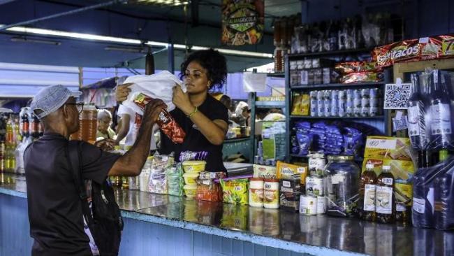 Una MIPYME bien surtida en La Habana.