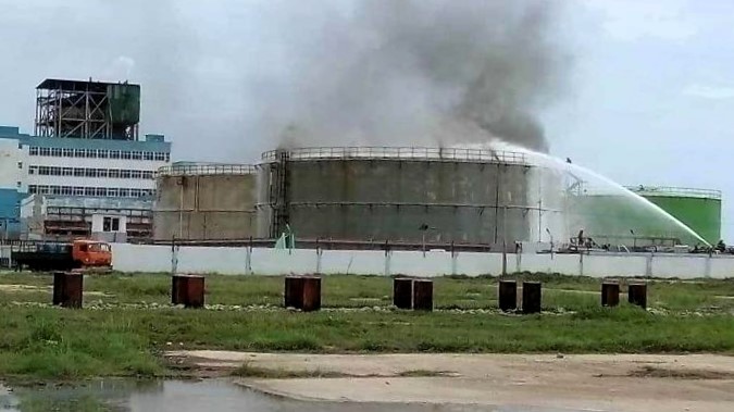 Incendio en la termoeléctrica Antonio Guiteras de Matanzas.