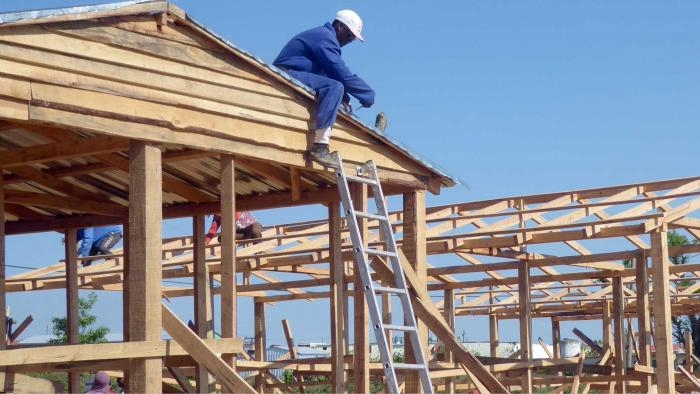 Construcción de una vivienda en Granma.