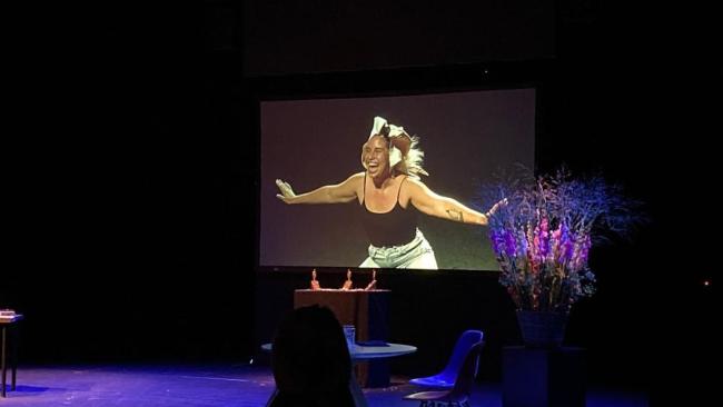 Martha Luisa Hernández Cadenas durante la presentación de 'No soy un unicornio'.