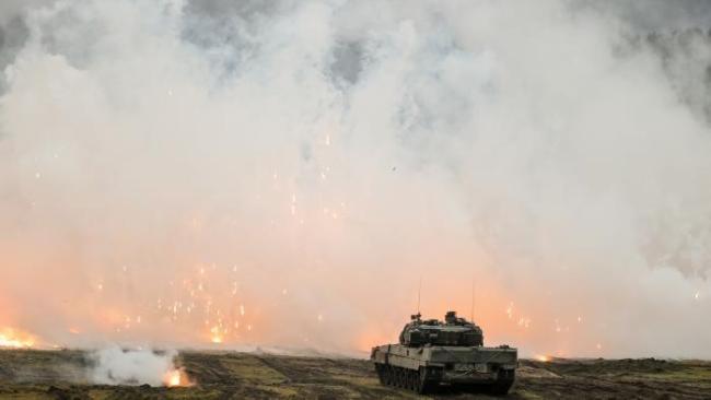 Un tanque de batalla 'Leopard 2 A6' en acción