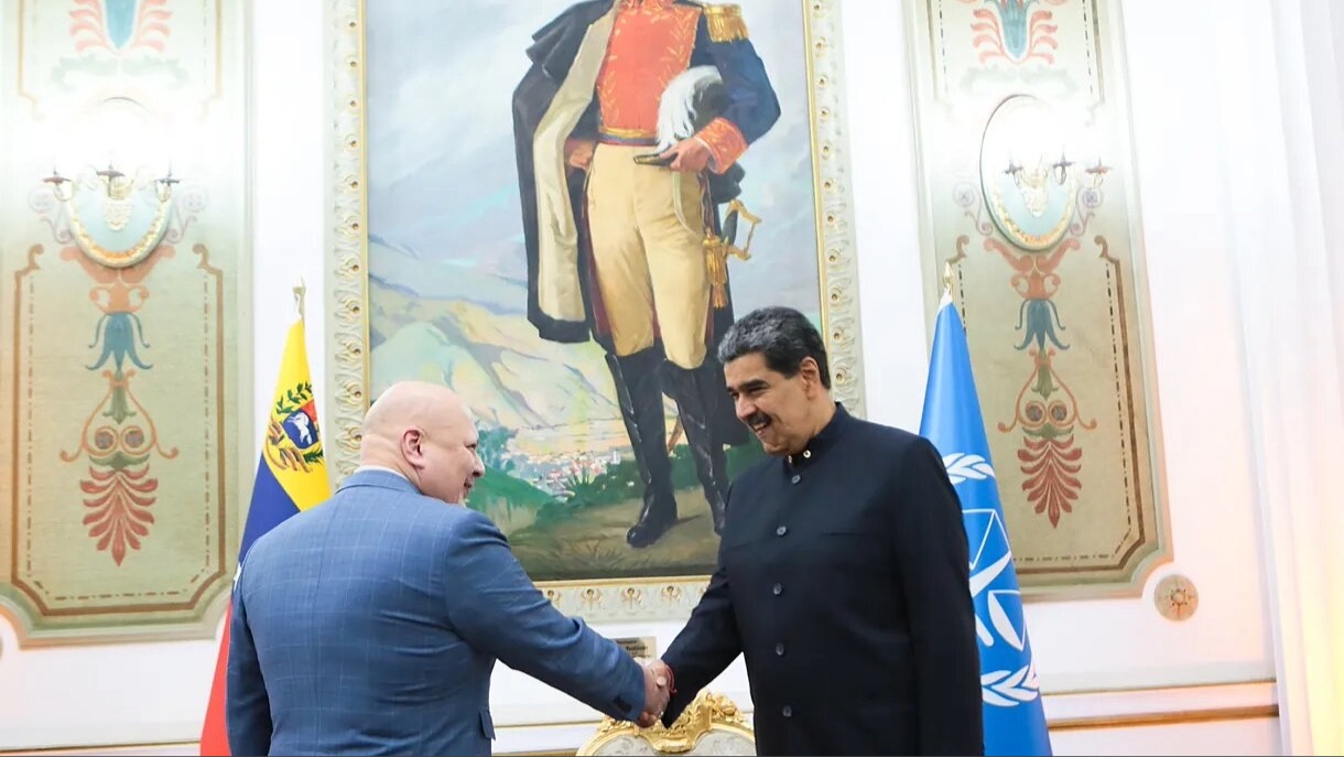 Karim Kahn y Nicolás Maduro, Palacio de Miraflores, Caracas.