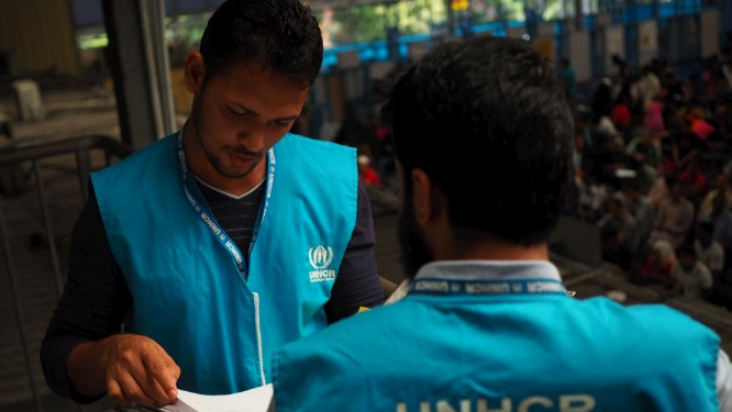 Voluntarios de la ACNUR.