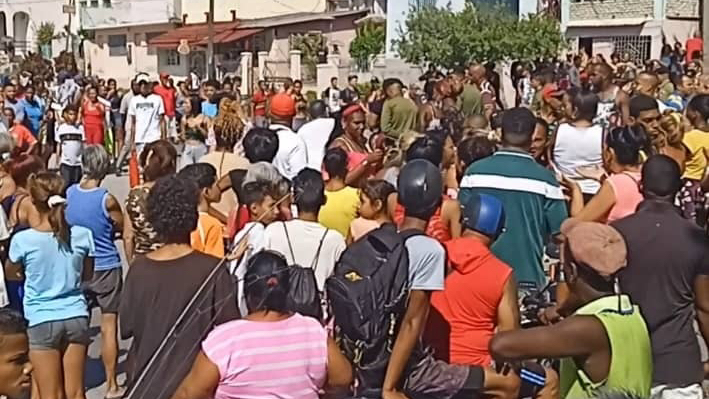 Protestas en Santiago de Cuba el 17 de marzo último.